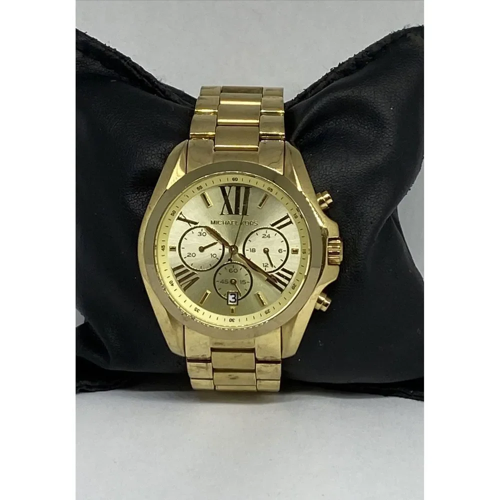 Michael Kors MK5605 Women's Stainless Steel Analog Dial Quartz Wrist Watch XX922